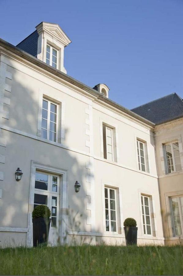 בורז'ה Chateau De Lazenay - Residence Hoteliere מראה חיצוני תמונה